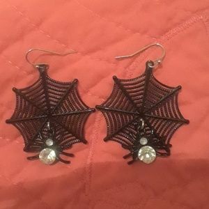 Cool Halloween spider and web earrings